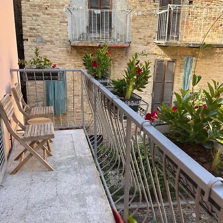 Dimora Di Martiri شقة *